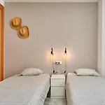 2-bedroom With Seaview Daire Nerja