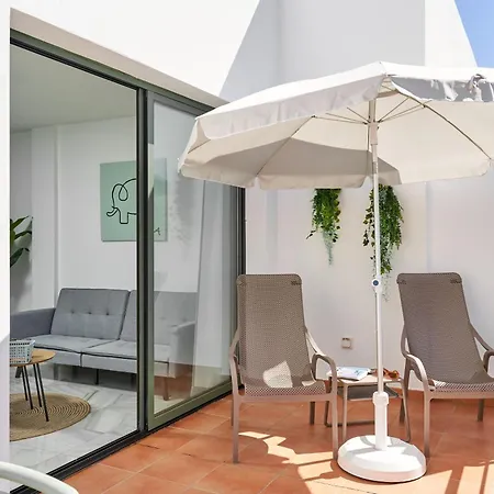 2-bedroom With Seaview * נרחה